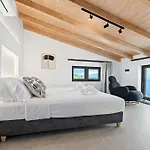 Ribaj Luxury فيلة