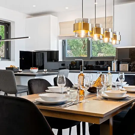 Ribaj Luxury Villa
