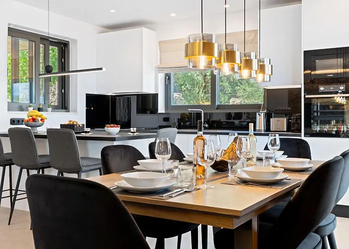 Ribaj Luxury Vila